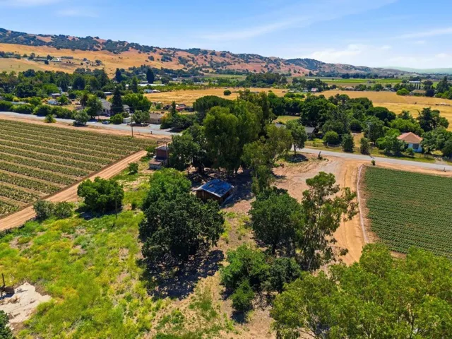 3115 Leavesley, Gilroy, California 95020