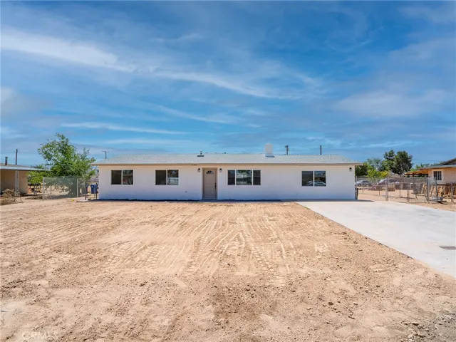 21865 Fox, Apple Valley, California 92307
