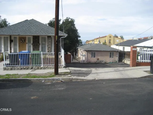 6 10143 and 10145 Buildings C