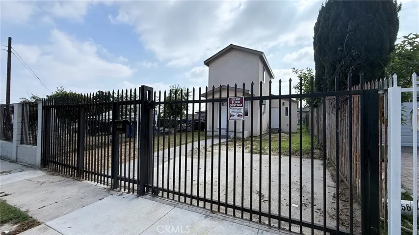 11154 Towne, Los Angeles, California 90061