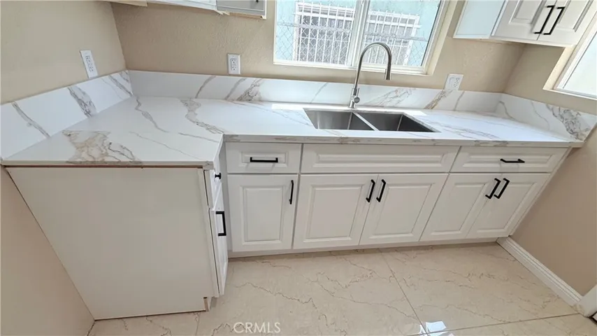 11154 Towne, Los Angeles, California 90061