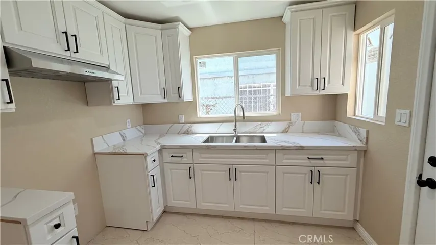 11154 Towne, Los Angeles, California 90061
