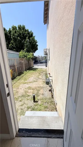 11154 Towne, Los Angeles, California 90061