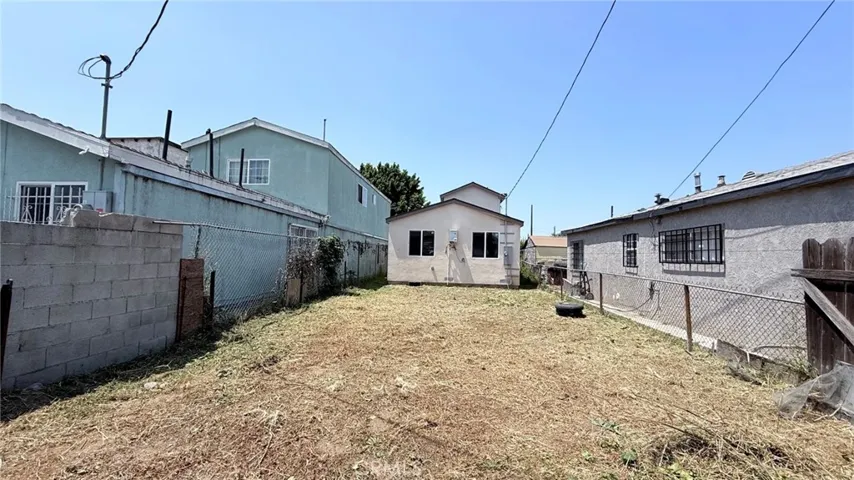 11154 Towne, Los Angeles, California 90061