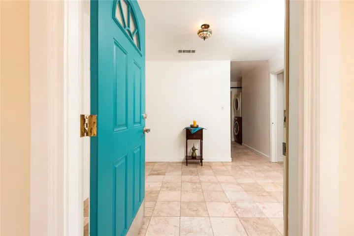 10416 Clybourn Avenue, Shadow Hills, California 91040