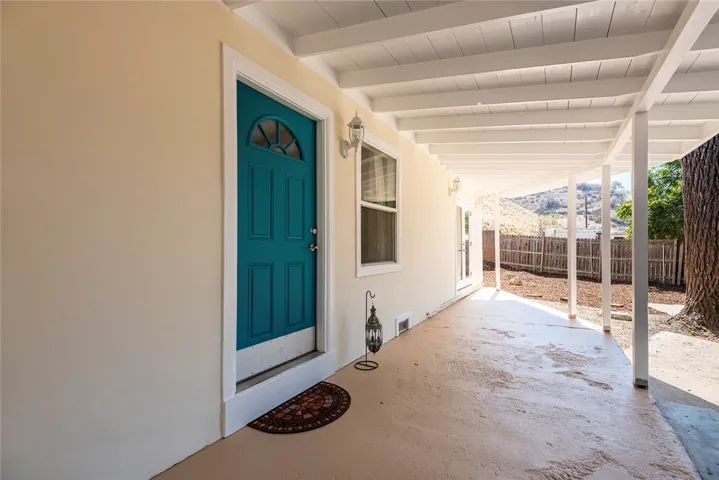 10416 Clybourn Avenue, Shadow Hills, California 91040