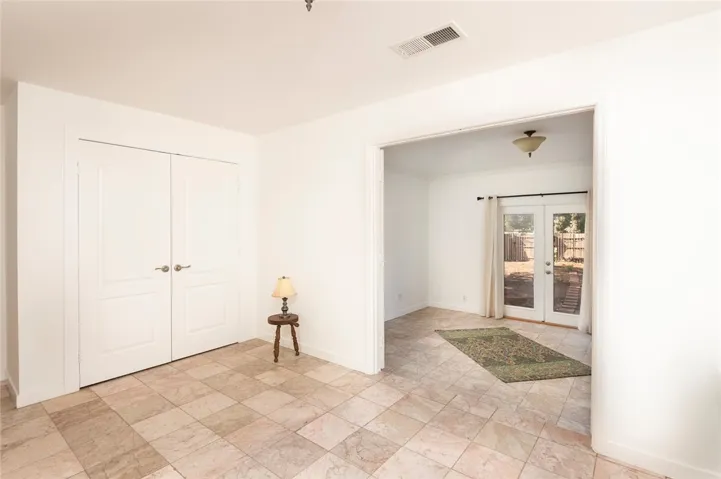 10416 Clybourn Avenue, Shadow Hills, California 91040