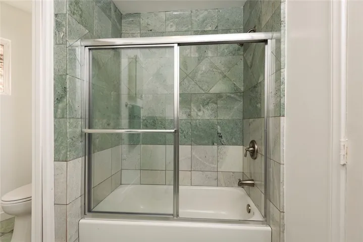 10416 Clybourn Avenue, Shadow Hills, California 91040