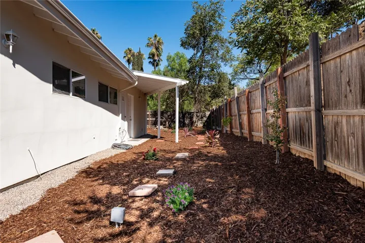 10416 Clybourn Avenue, Shadow Hills, California 91040