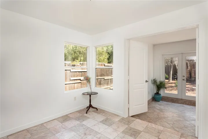 10416 Clybourn Avenue, Shadow Hills, California 91040