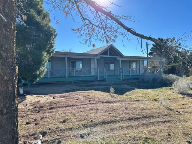 7755 Del Rosa, Phelan, California 92371