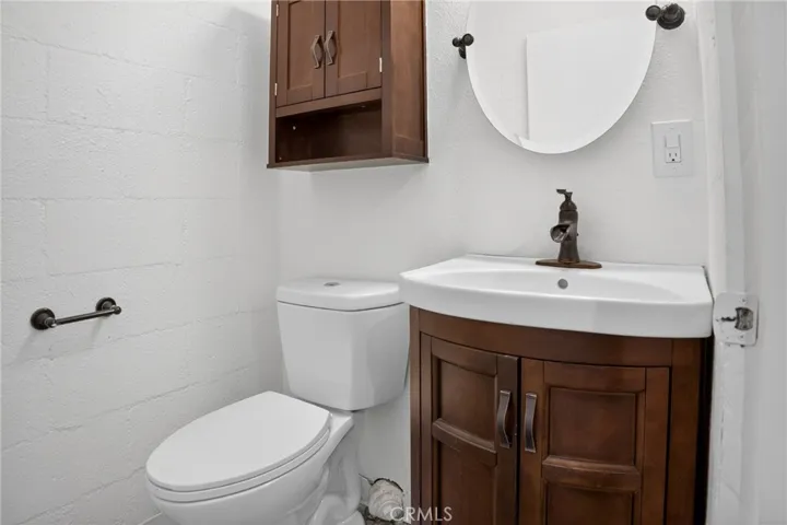 MAIN REST ROOM