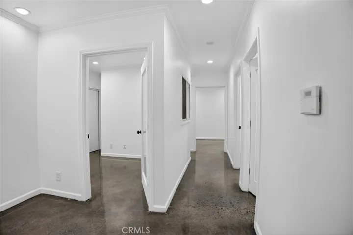 CLEAN FLOORS