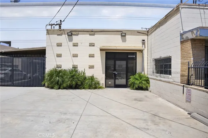 14521 Arminta, Panorama City, California 91402