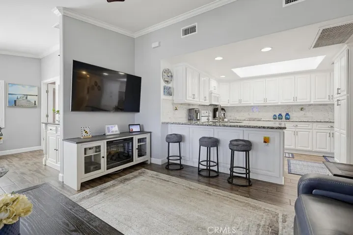 M7-161l Northwood Road, Seal Beach, California 90740