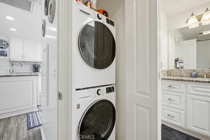 M7-161l Northwood Road, Seal Beach, California 90740