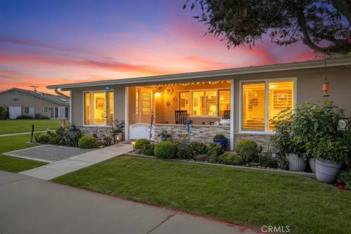 M7-161l Northwood Road, Seal Beach, California 90740
