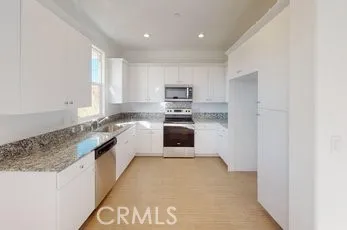 288 Memphis Belle Way, San Luis Obispo, California 93401