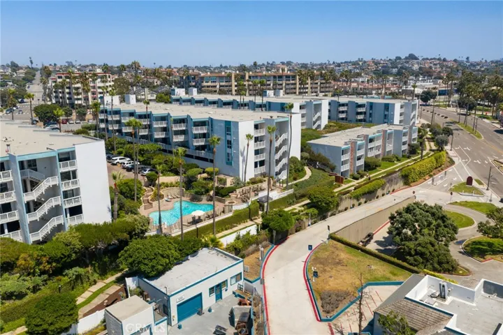 Ocean side of complex