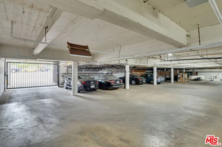 928 N San Vicente Boulevard 107, West Hollywood, California 90069