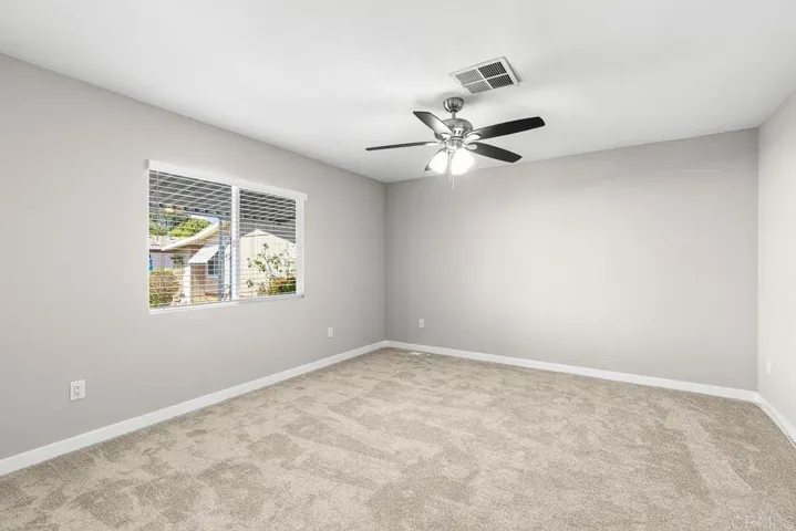 Primary w lge walk in closet