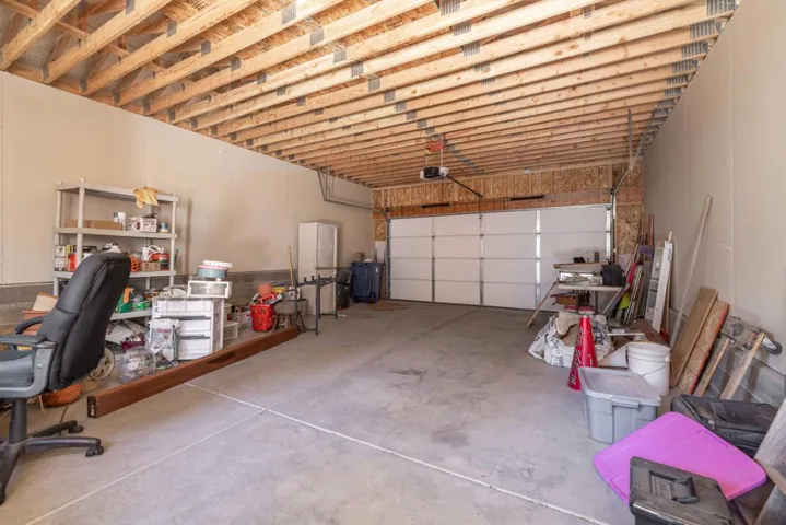 Garage1-9324