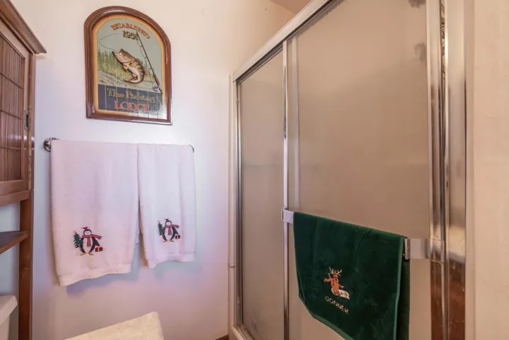2ndBathroom2-