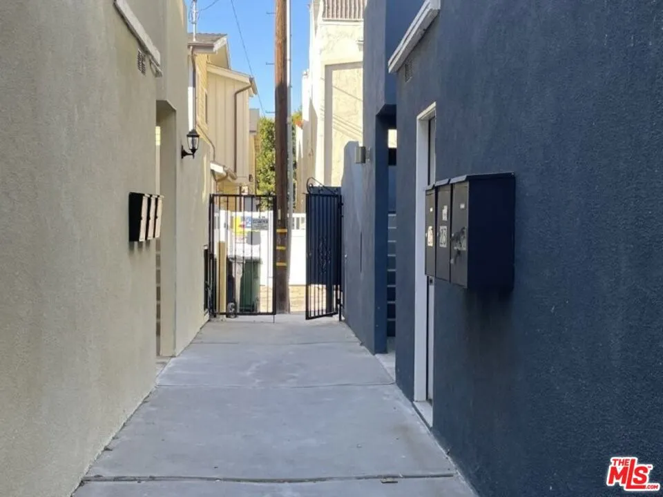 Laundry door