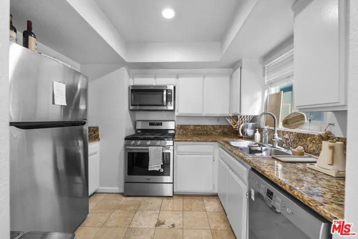 23 Buccaneer Street, Marina Del Rey, California 90292