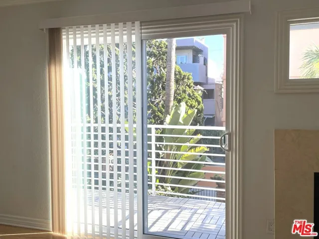 23 Buccaneer Street, Marina Del Rey, California 90292