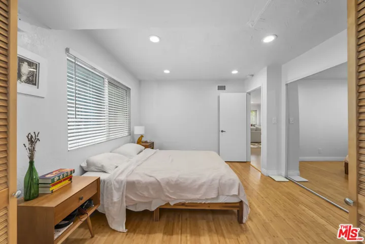 23 Buccaneer Street, Marina Del Rey, California 90292