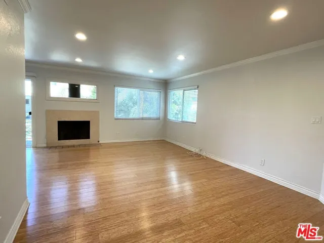 23 Buccaneer Street, Marina Del Rey, California 90292