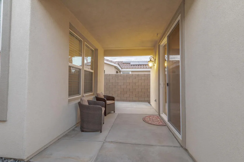 61125 Living Stone Dr-64