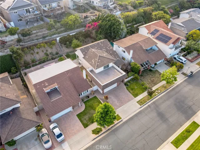 19903 Tomlee Avenue, Torrance, California 90503