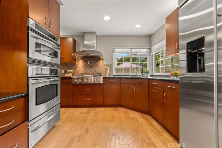 19903 Tomlee Avenue, Torrance, California 90503