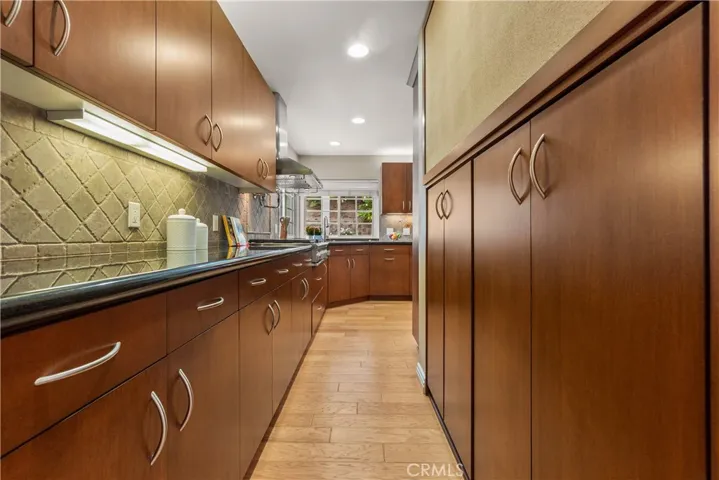 19903 Tomlee Avenue, Torrance, California 90503