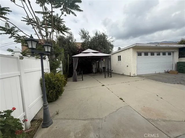 Patio, back yard
