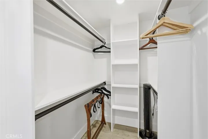 Walk in closet