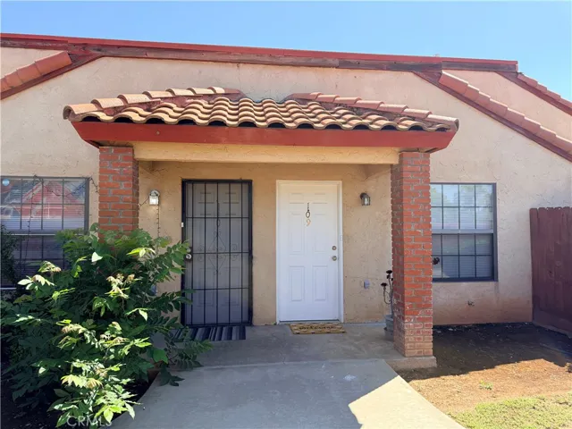 1405 E Cypress, Reedley, California 93654