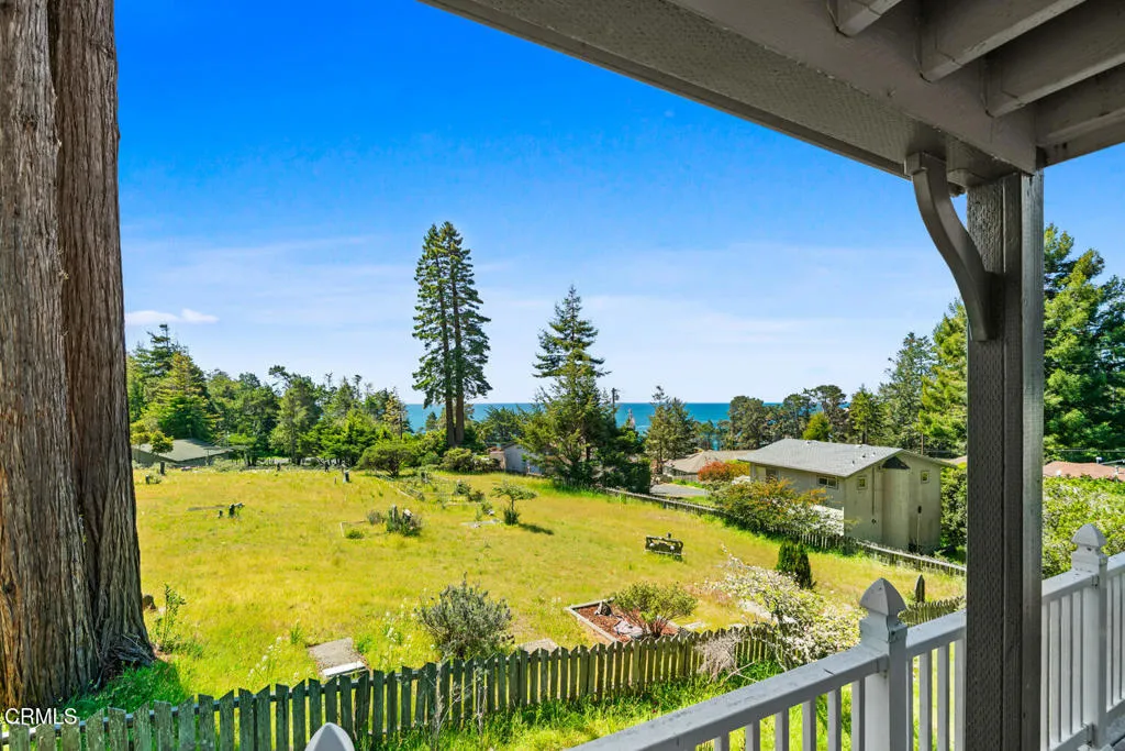 2nd level deck ocean view