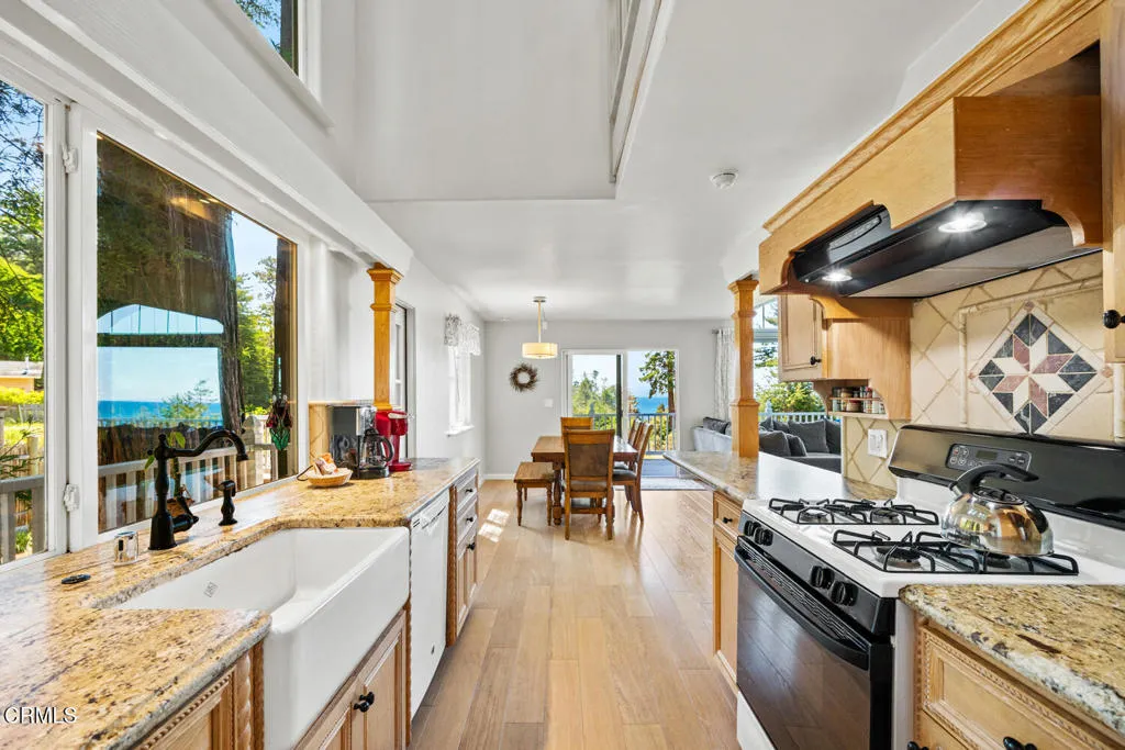 2nd level kitchen