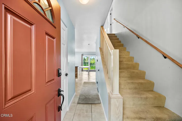 1c 1st level entry view of stairs