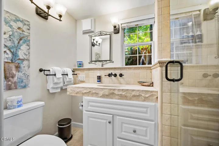 1st level bath 1