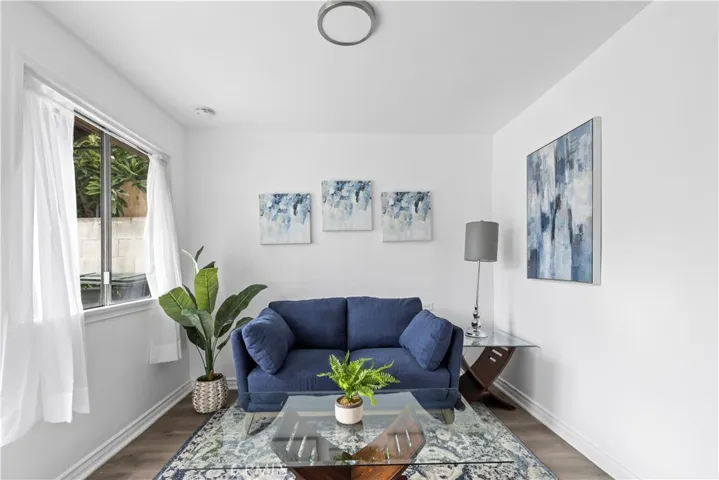 Living room rear unit