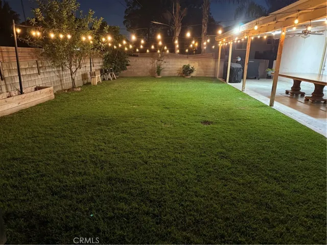 Beautiful spacious yard