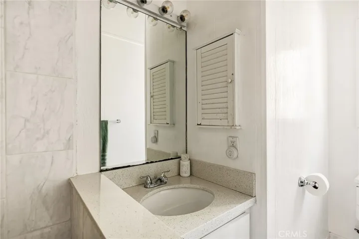 316 Pioneer Road, Lake Arrowhead, California 92352