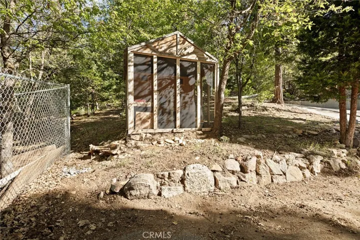 316 Pioneer Road, Lake Arrowhead, California 92352