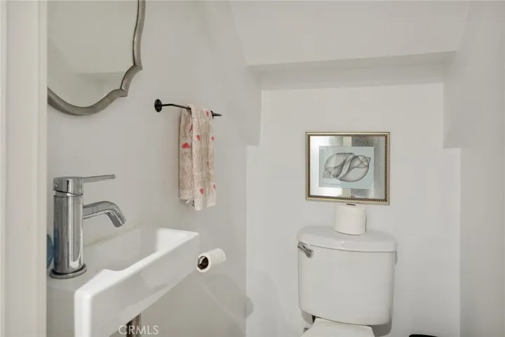 Lower bath
