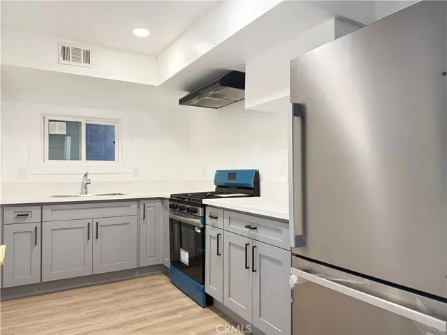 660 W 7th, San Pedro, California 90731