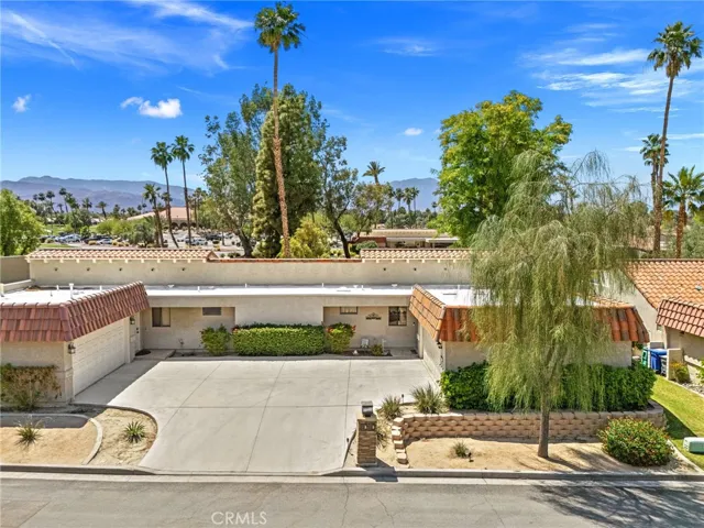 40963 Interlachen Lane, Palm Desert, California 92211